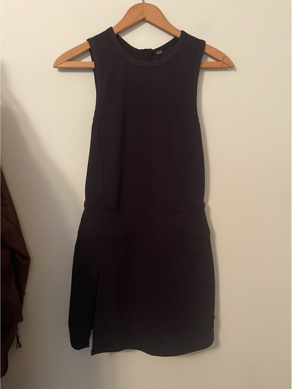 Vuori Top Spin Halter Dress in Black Skort Women Small S #VW605